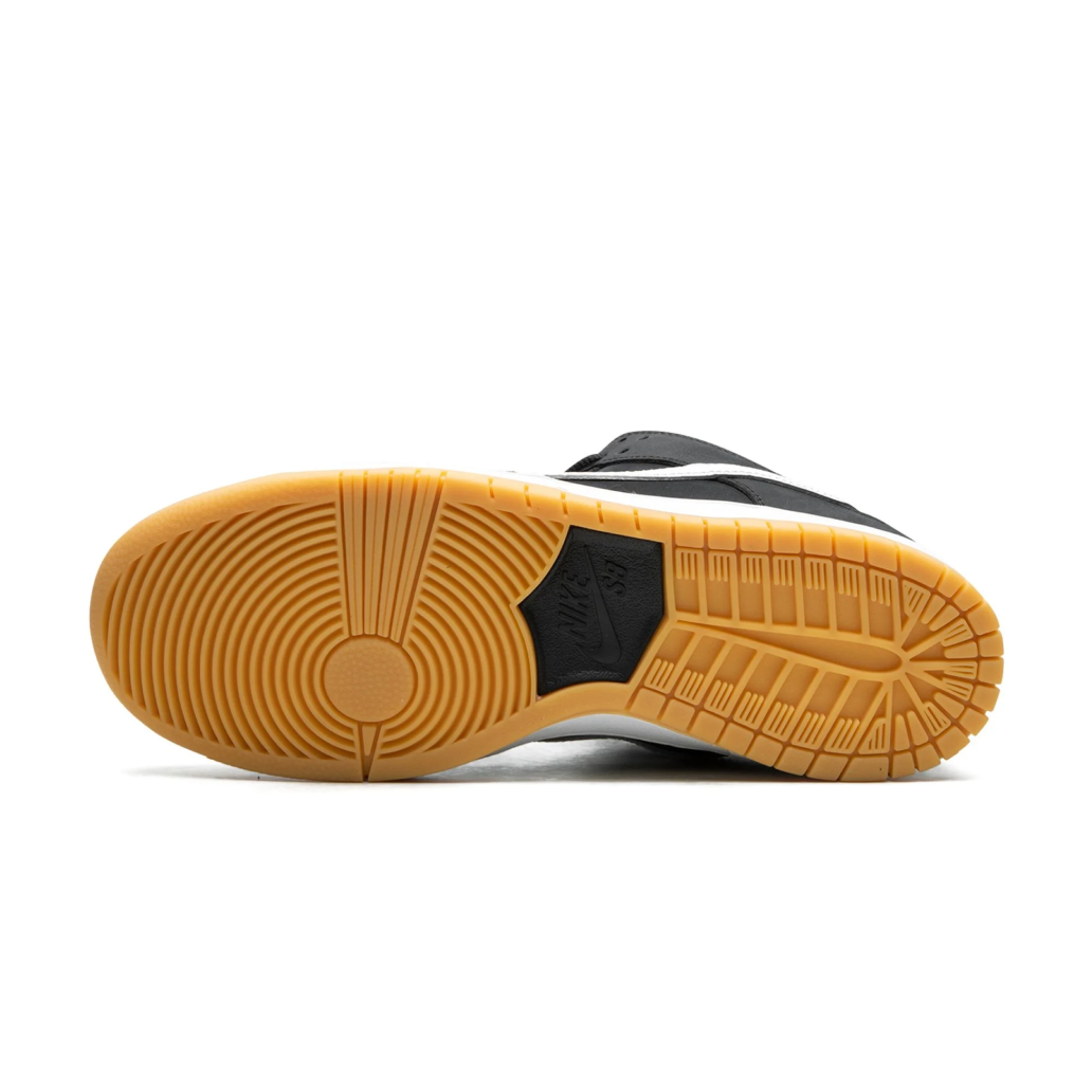Nike Dunk Low SB Black Gum