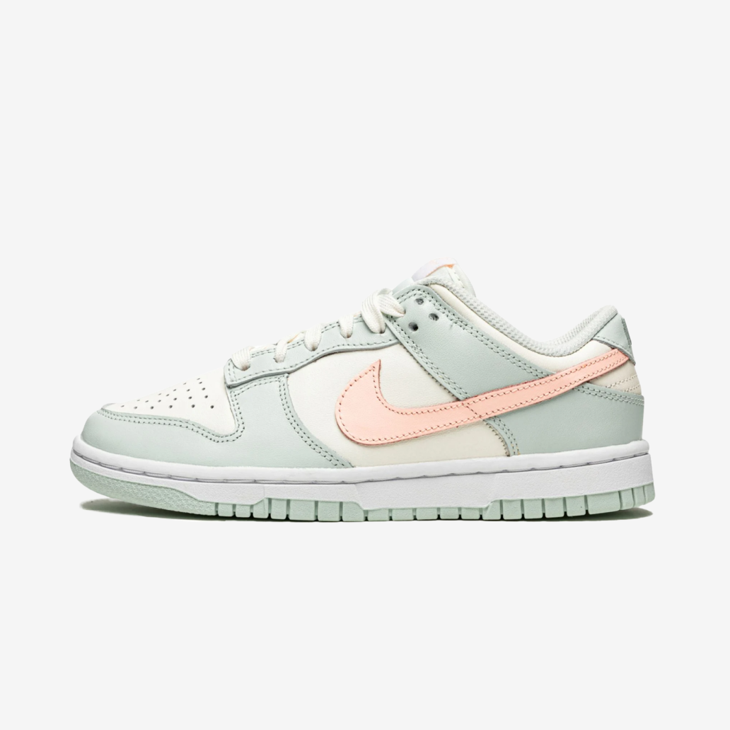 Nike Dunk Low Barely Green