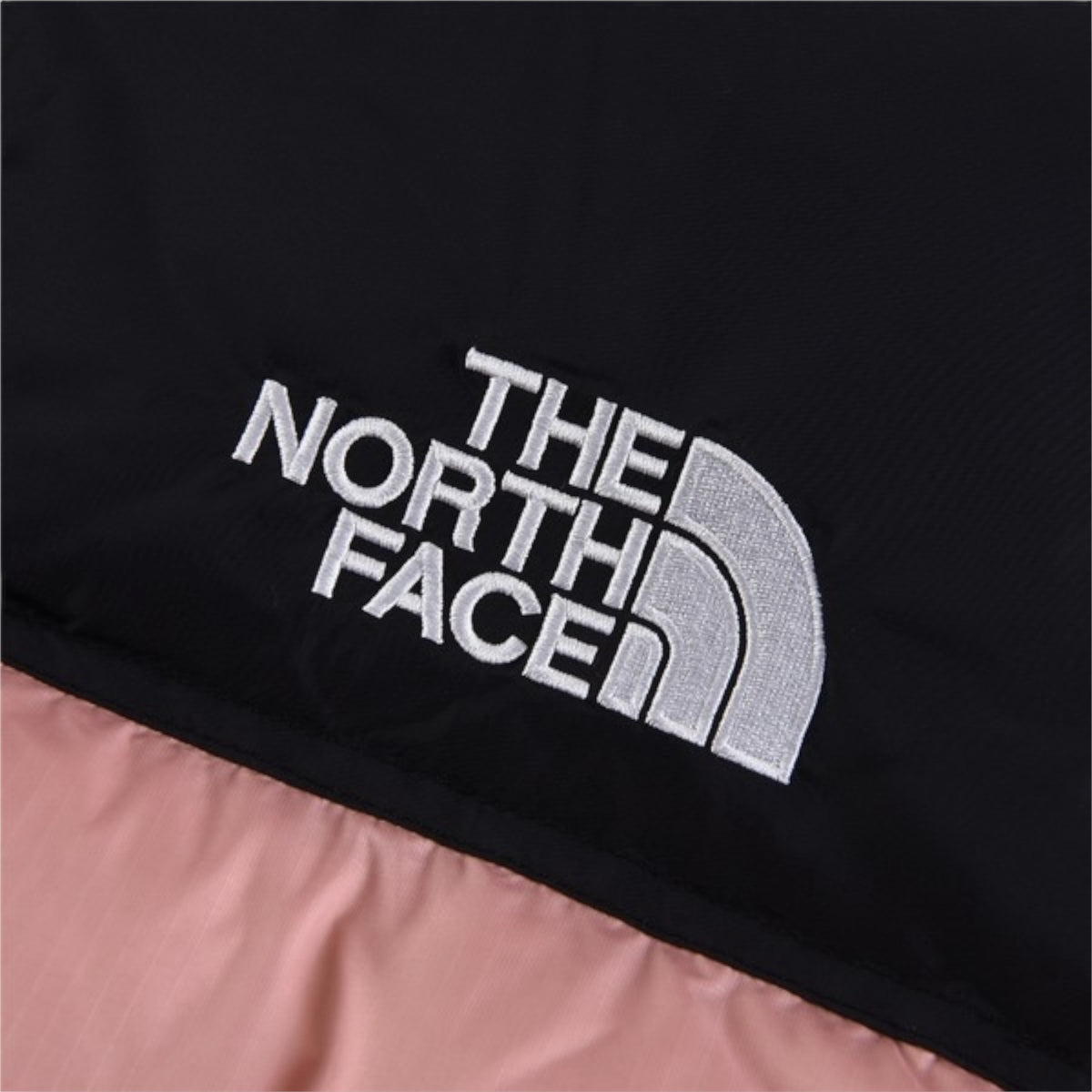 The North Face 1996 Retro Nuptse Jacket – Light pink with black upper panel