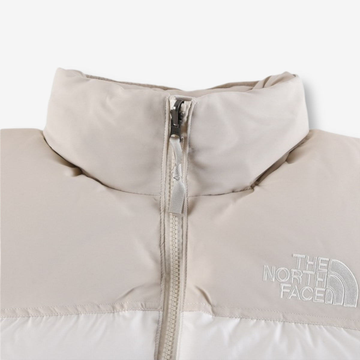 The North Face 1996 Retro Nuptse Jacket – Off-white/cream with light beige upper panel