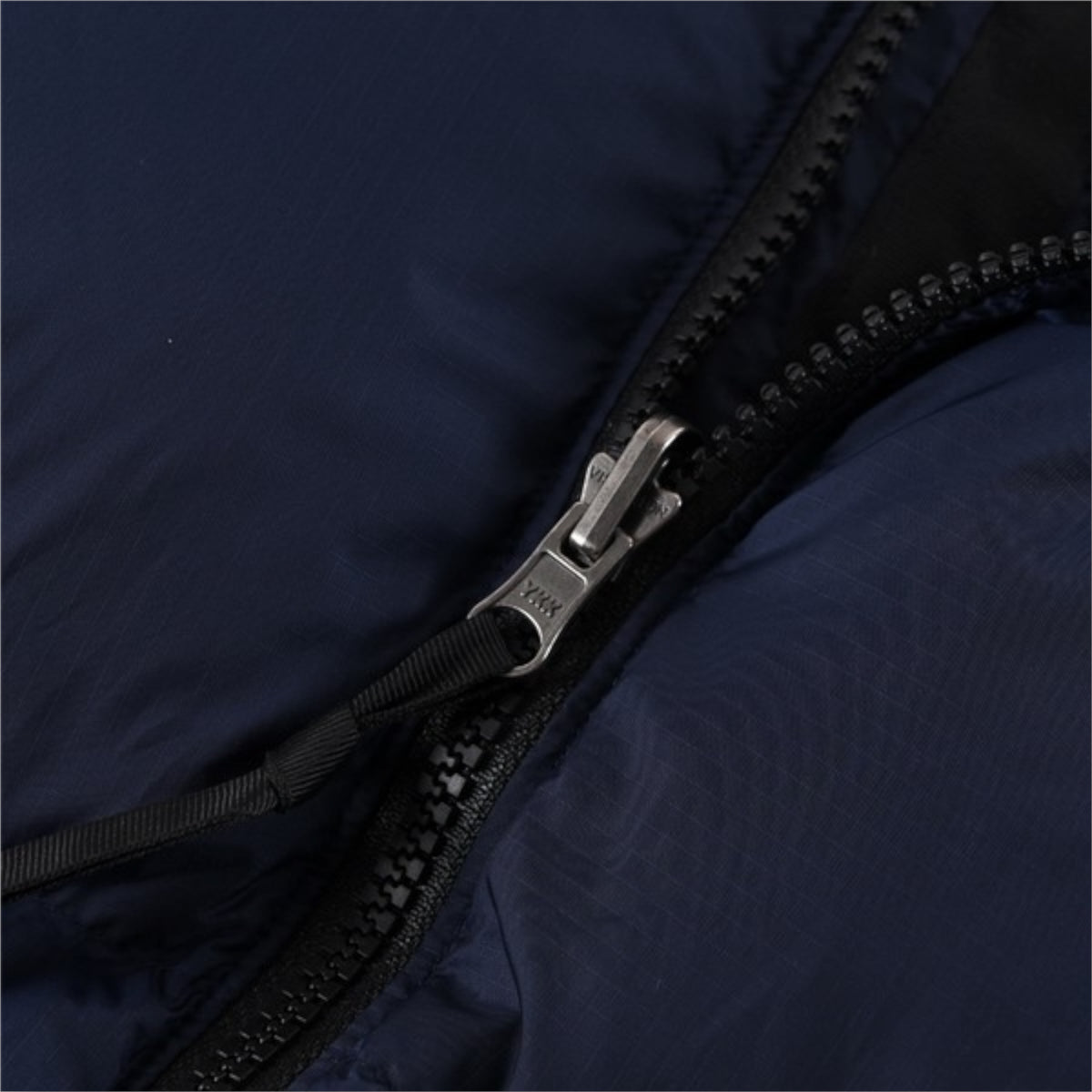 The North Face 1996 Retro Nuptse Jacket – Navy blue with black upper panel