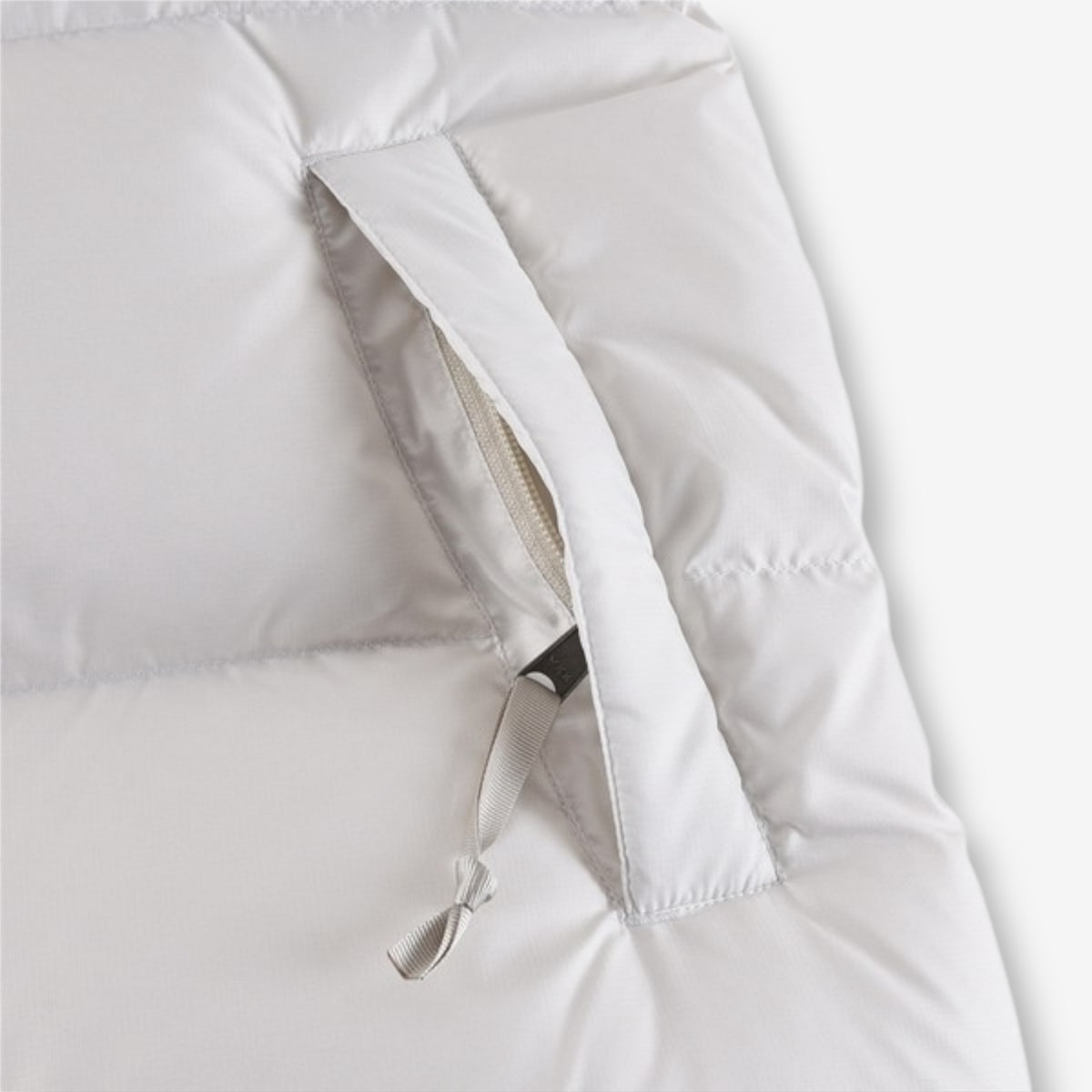 The North Face 1996 Retro Nuptse Jacket – Off-white/cream with light beige upper panel