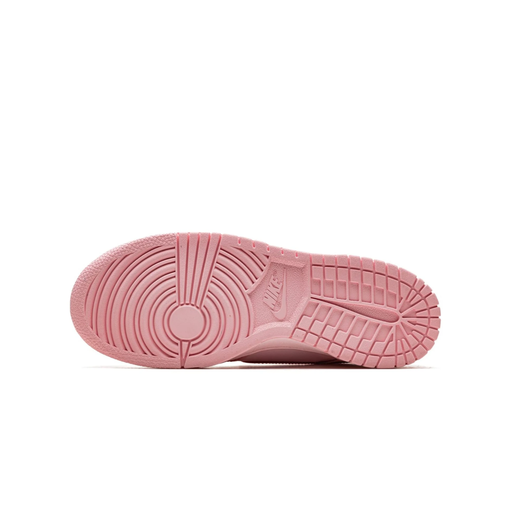 Nike Dunk Low Triple Pink